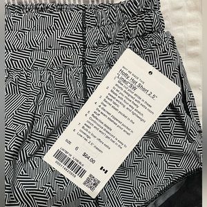 Lululemon Hotty Hot Short